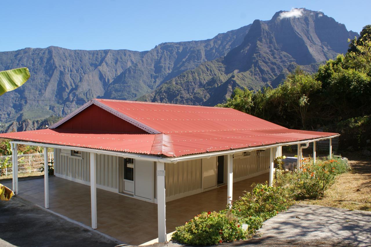 Le Chalet A Joel Cilaos Exterior photo